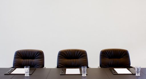 OCI stap dichter bij ontmanteling na op last van rechter uitgeklede vergadering