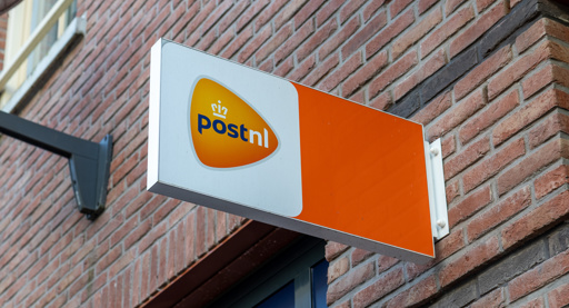 PostNL schuift met winsten van kwakkelend postbedrijf naar pakketten