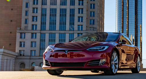 Tesla door de 700 dollar, zoals door een enkeling voorspeld