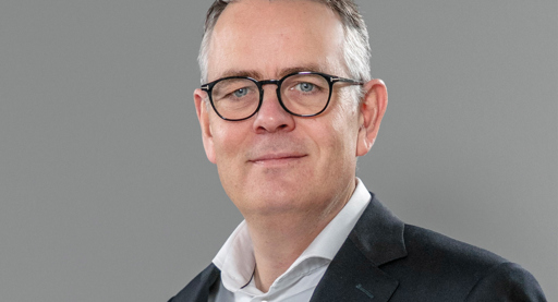 “De vraag van horeca- consumenten komt terug, maar de sector rolt van crisis naar crisis”