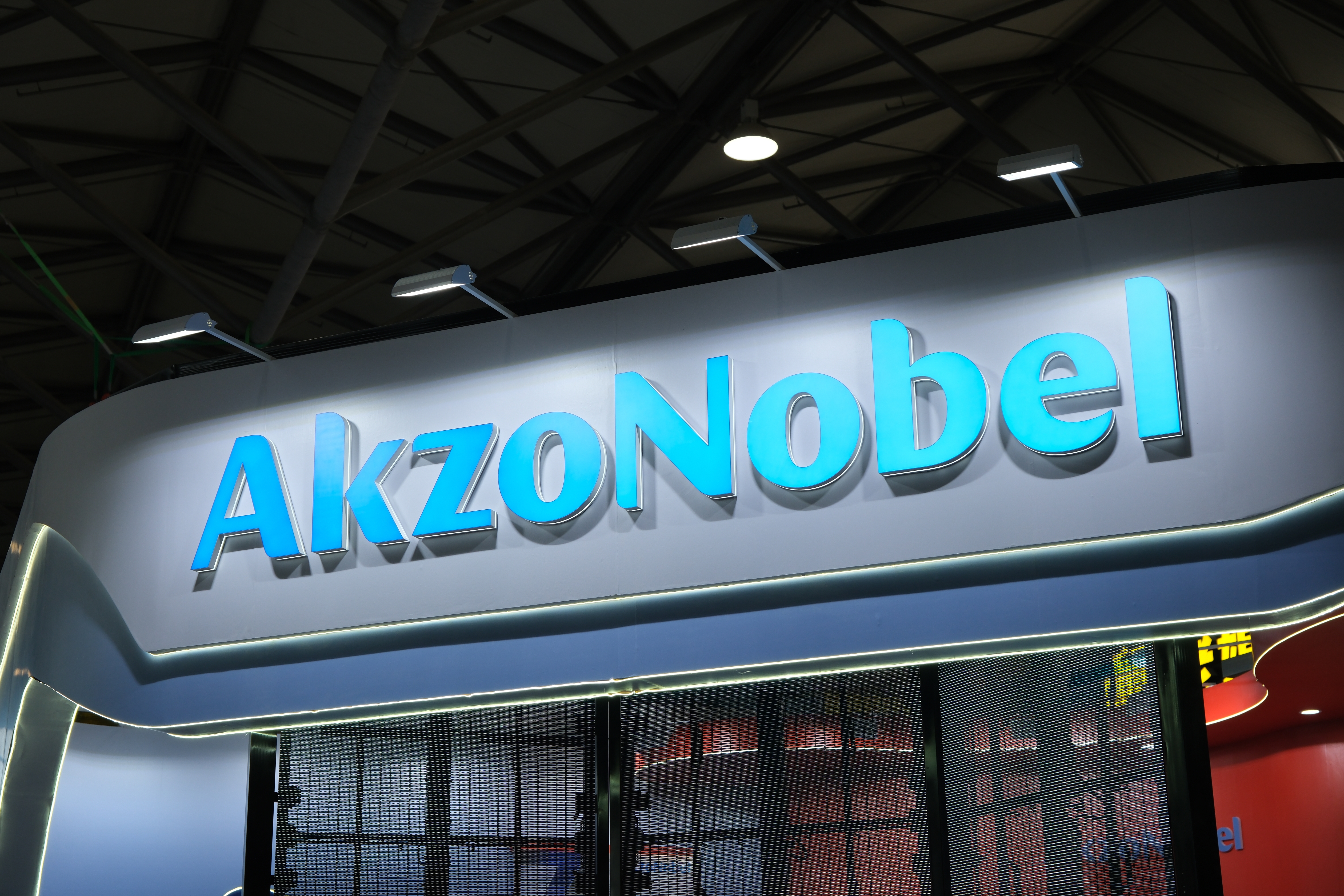 Beleggers willen duidelijkheid van AkzoNobel: waarom wees concern ook miljardenbiedingen af op zijn verfonderdeel?