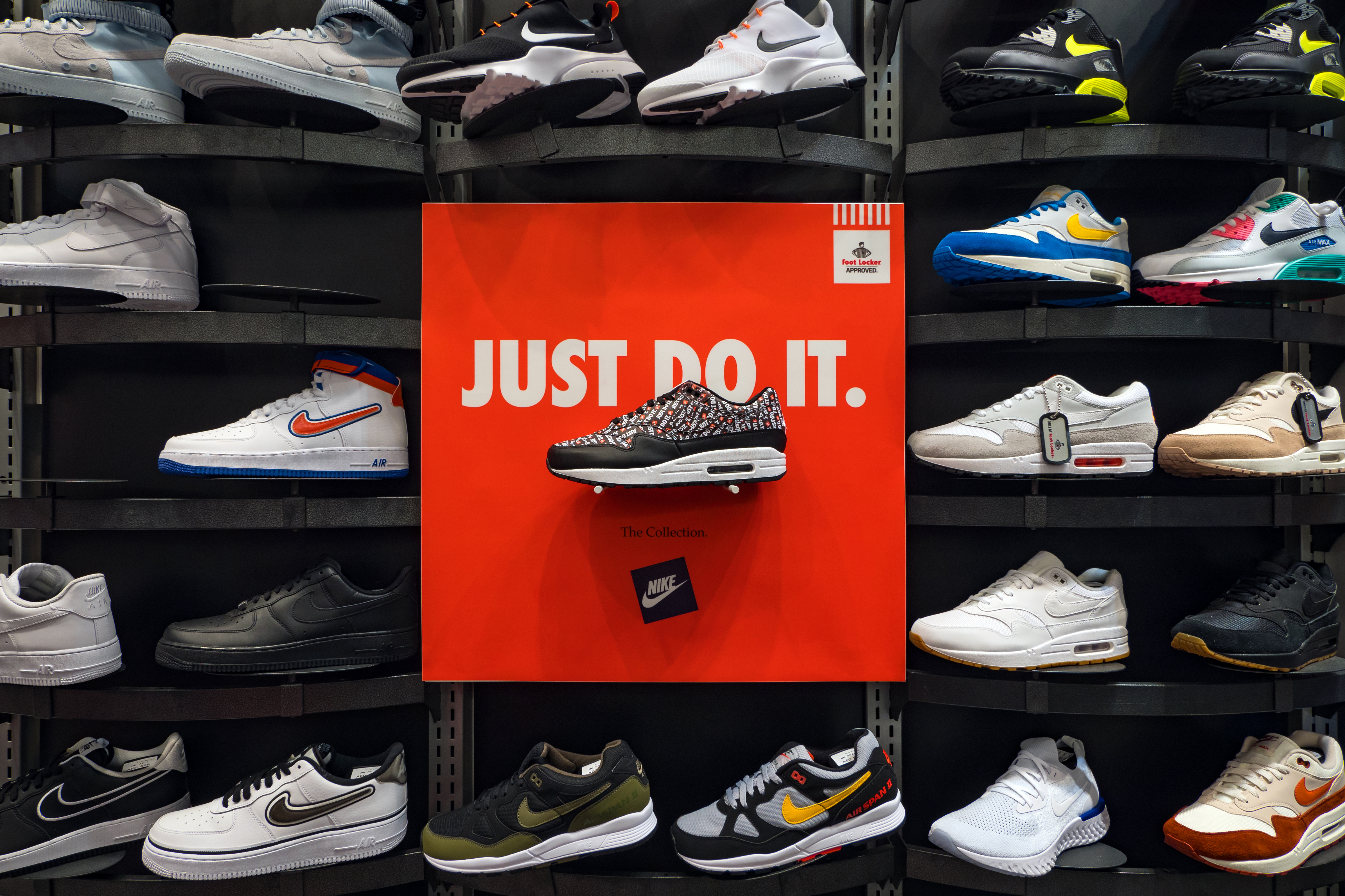 Nike verkoopt liever minder schoenen dan goedkope schoenen