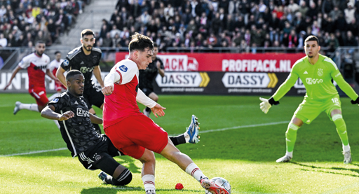 Aandeelhouders voetbalclubs staan buitenspel