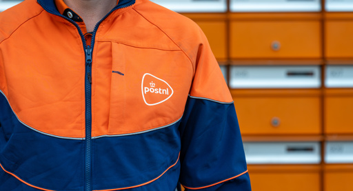 PostNL voert kostenbesparingen op om doelstellingen binnen bereik te houden
