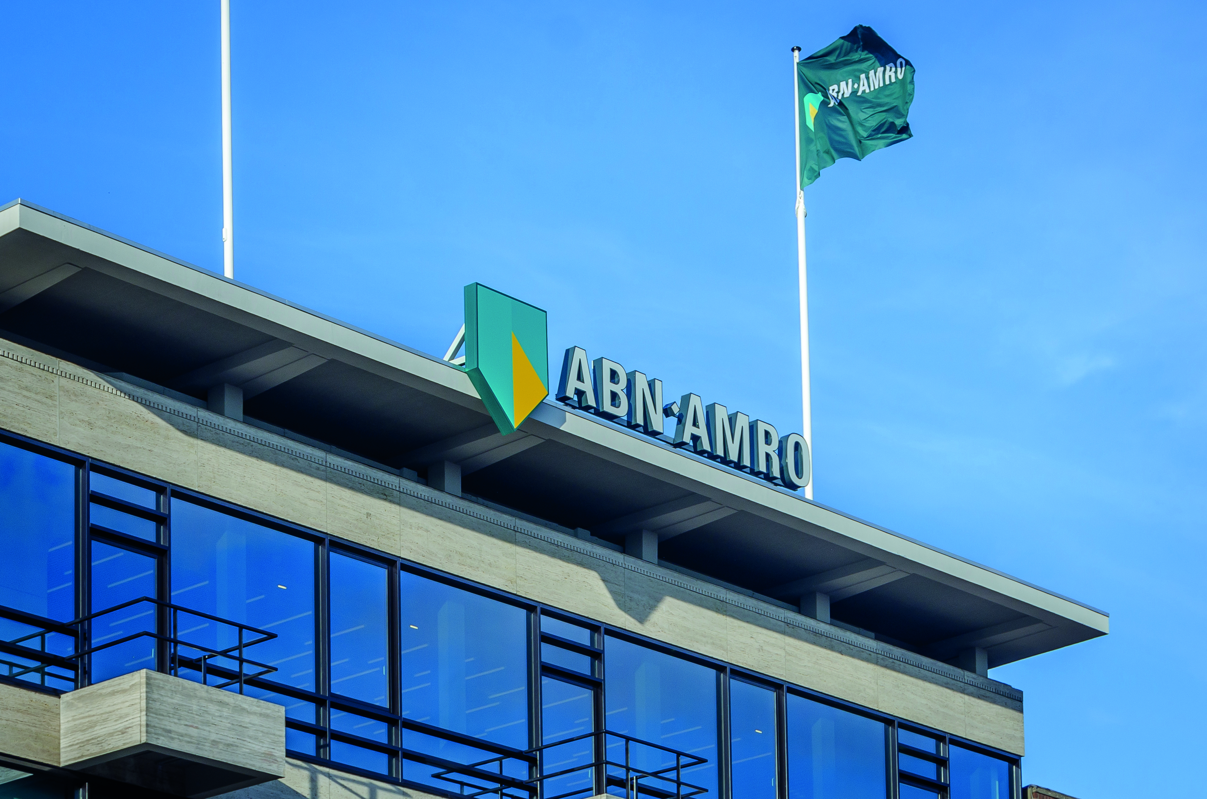 Oplopende kosten bij ABN Amro jagen beleggers opnieuw schrik aan