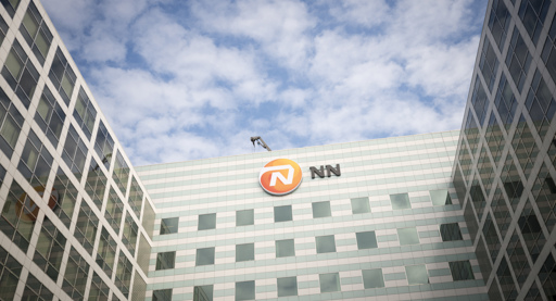 NN belooft groei, maar houdt de hand op de knip