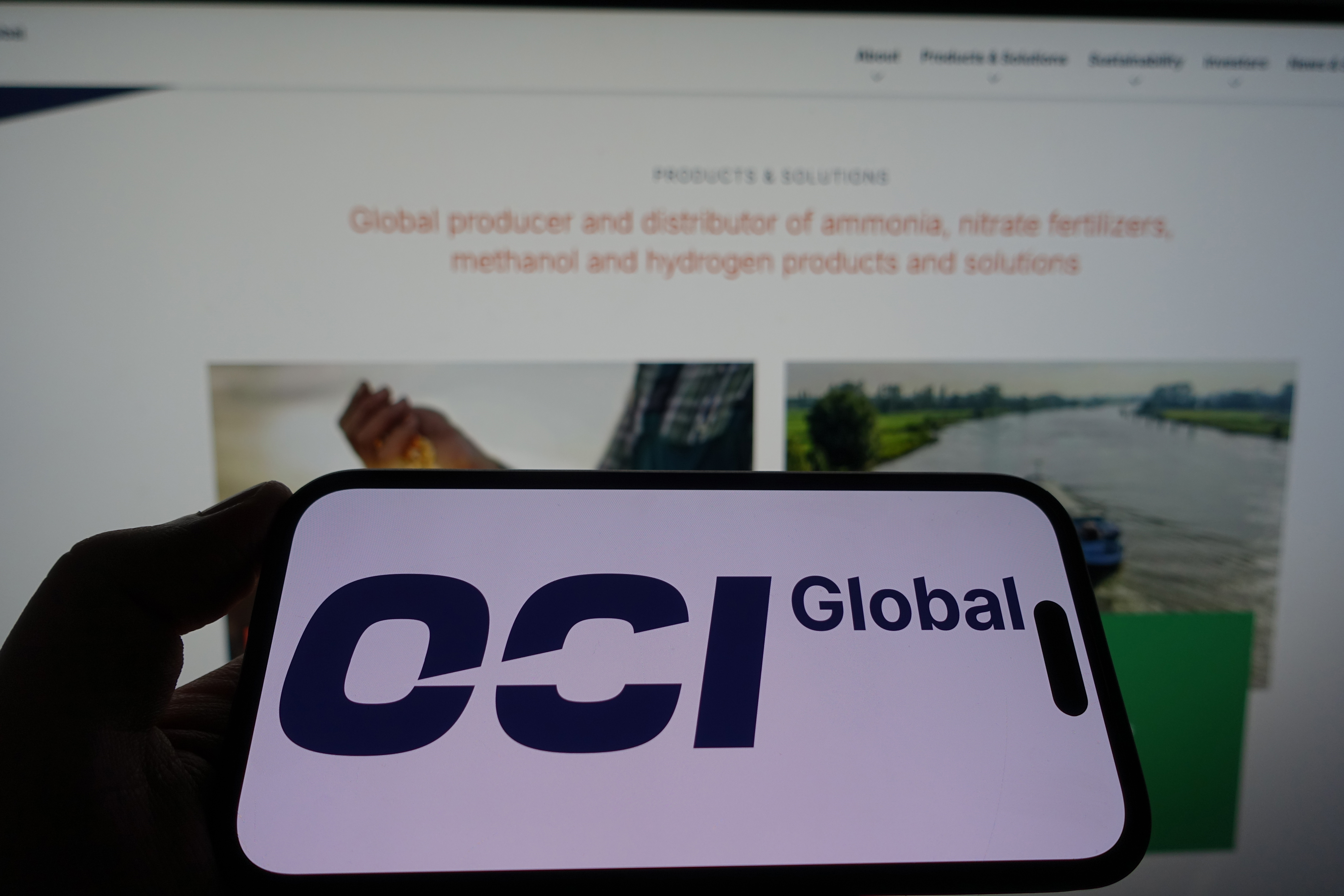 VEB vraagt opheldering over cashbod OCI