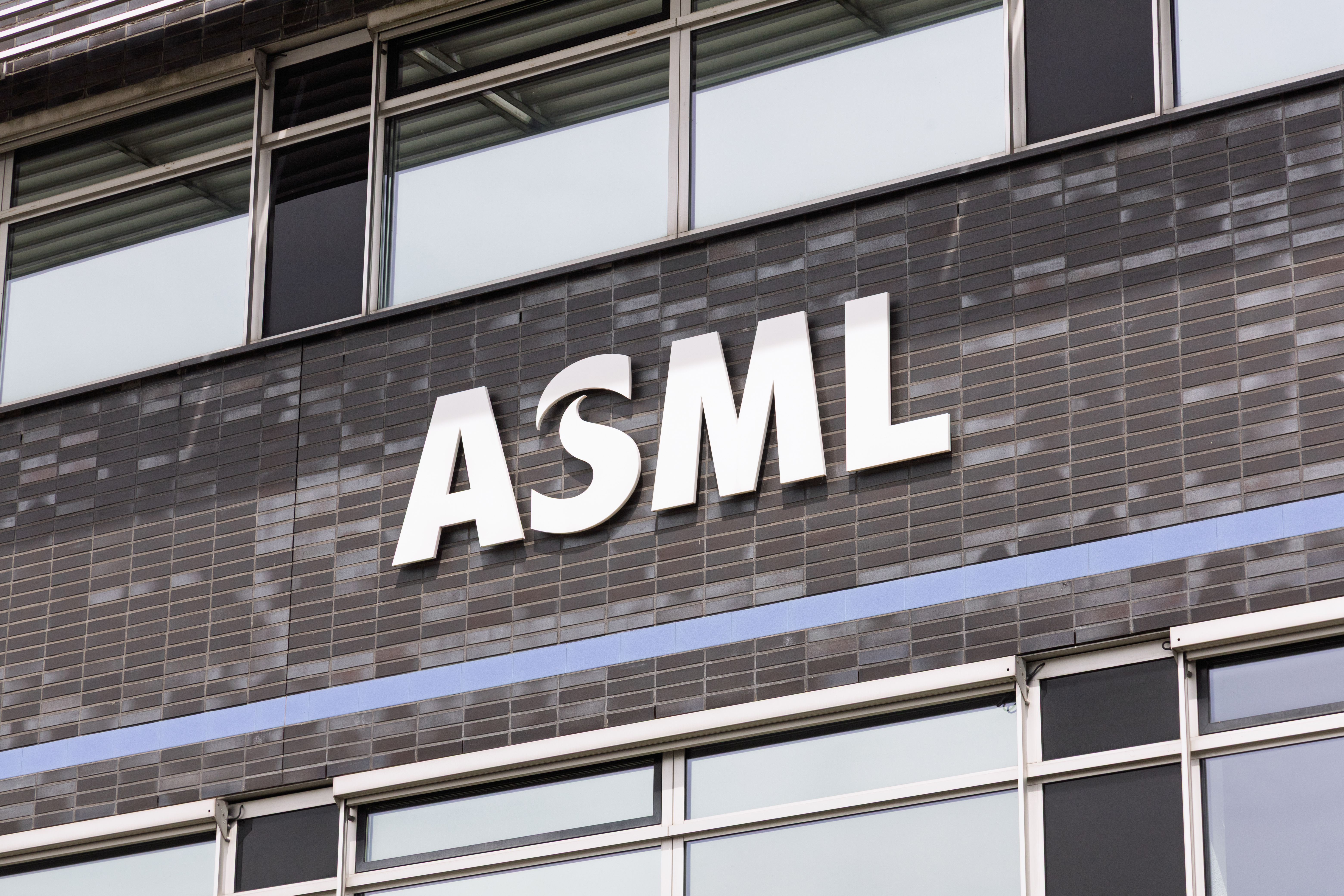 ASML vergroot capaciteit en zet vol in op AI om voorsprong te behouden