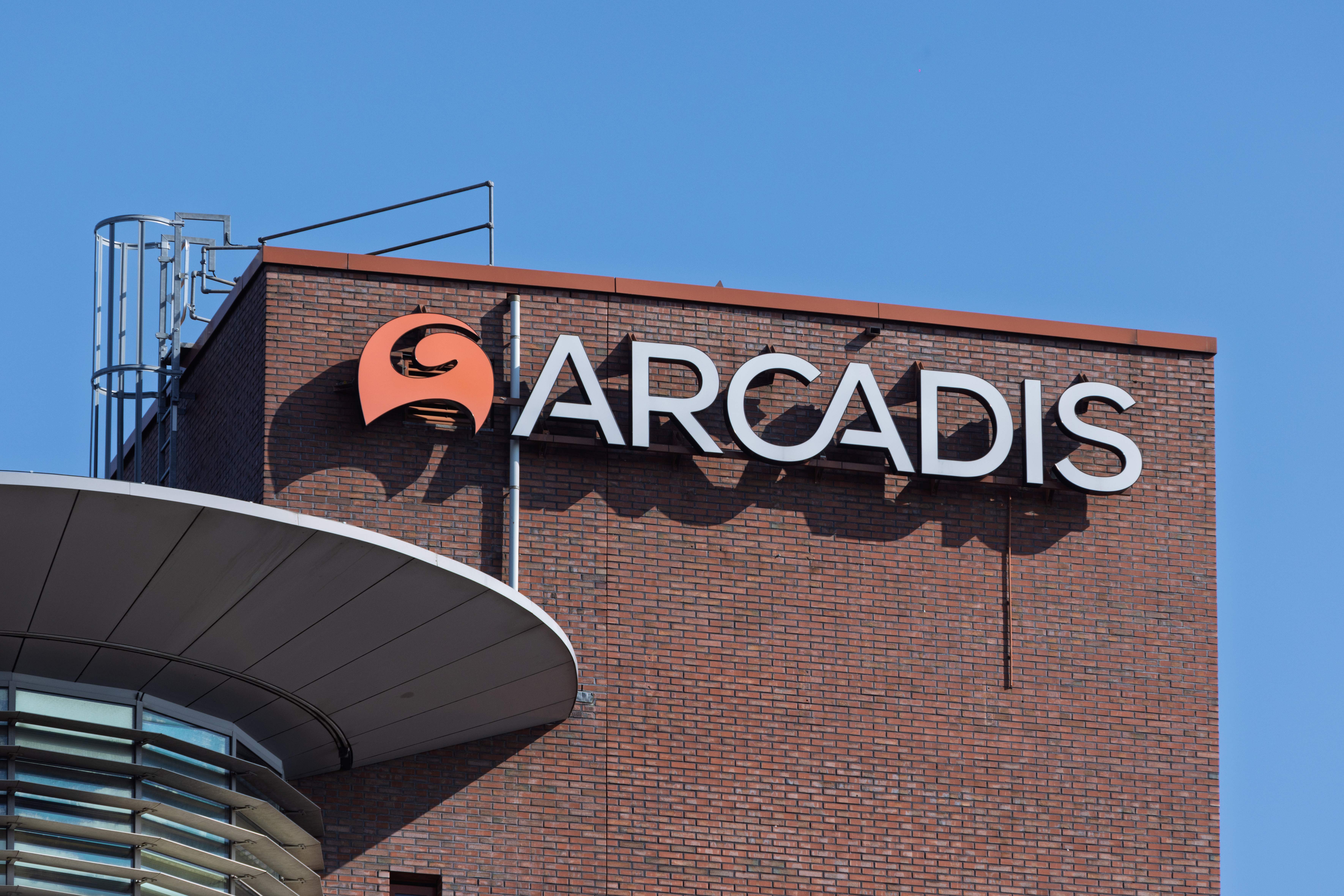 Vier vragen nu Arcadis plotseling in play is