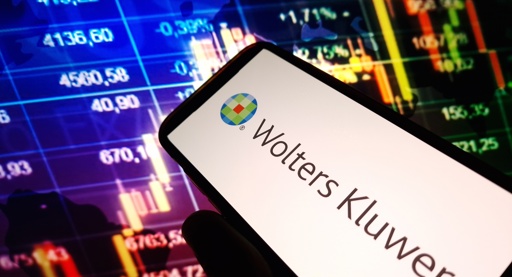 Wolters Kluwer houdt verwachtingen vast, maar beleggers schrikken van voorzichtige toon